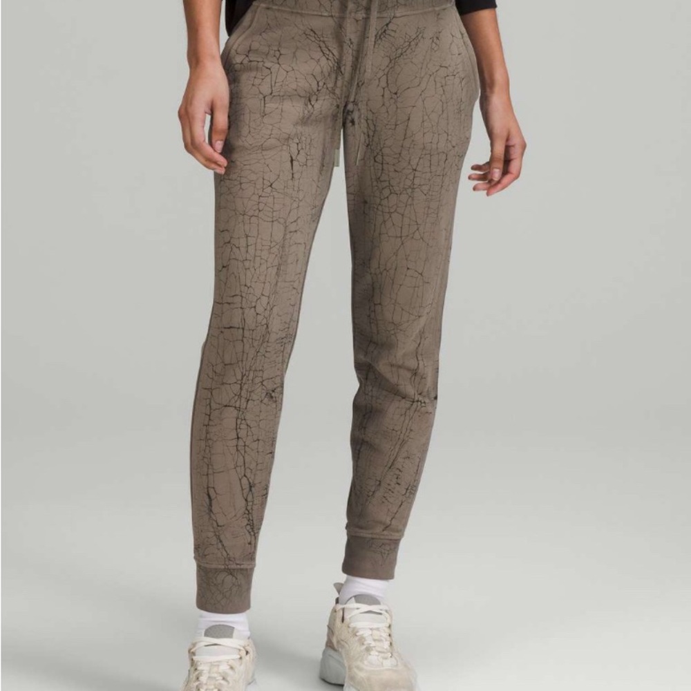 Lululemon Warm Down Jogger *7/8 Length